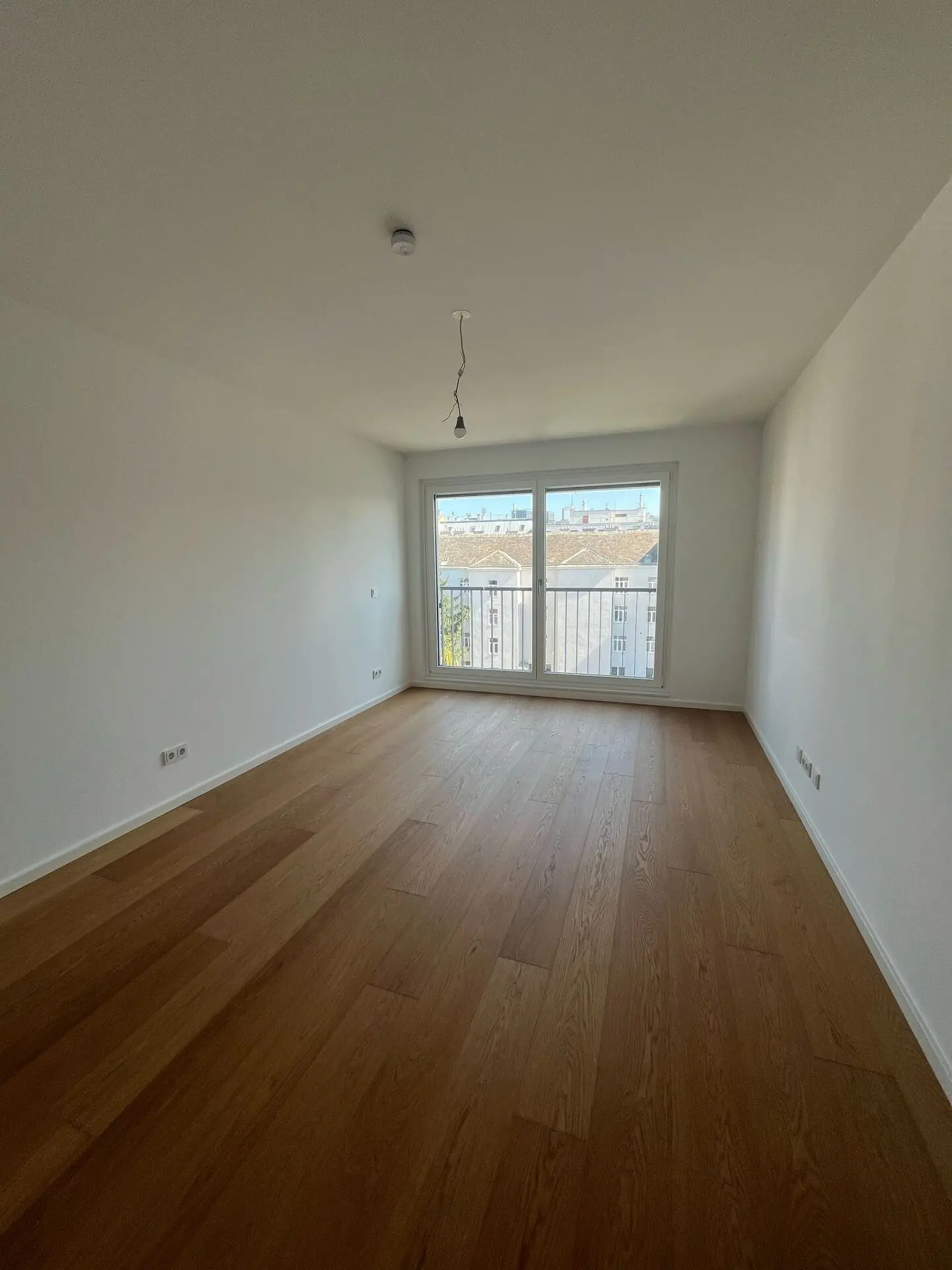 f5fc0e56-218e-48d2-9e55-bbbb2869e1ca