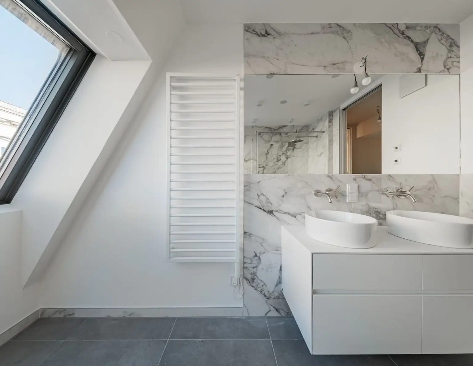 Exklusiver Dachgeschossgtraum | 2-Zimmer mit Balkon | ESSENZ NO. 1 - Die neue Avantgarde des Wohnens