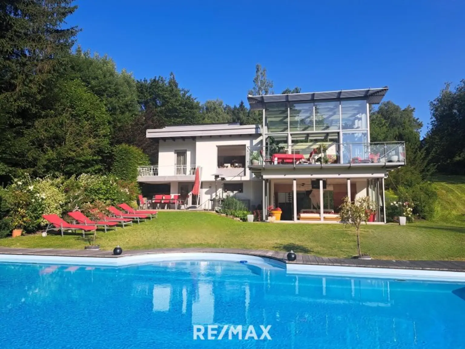 Sonnenplatz am See mit Pool