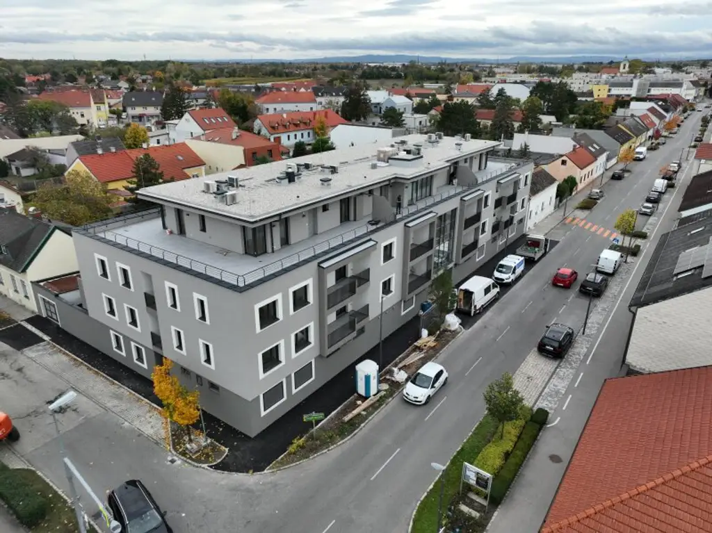 3-Zimmer-Wohnung mit 2 Balkonen und Tiefgaragenstellplatz (Top 8)