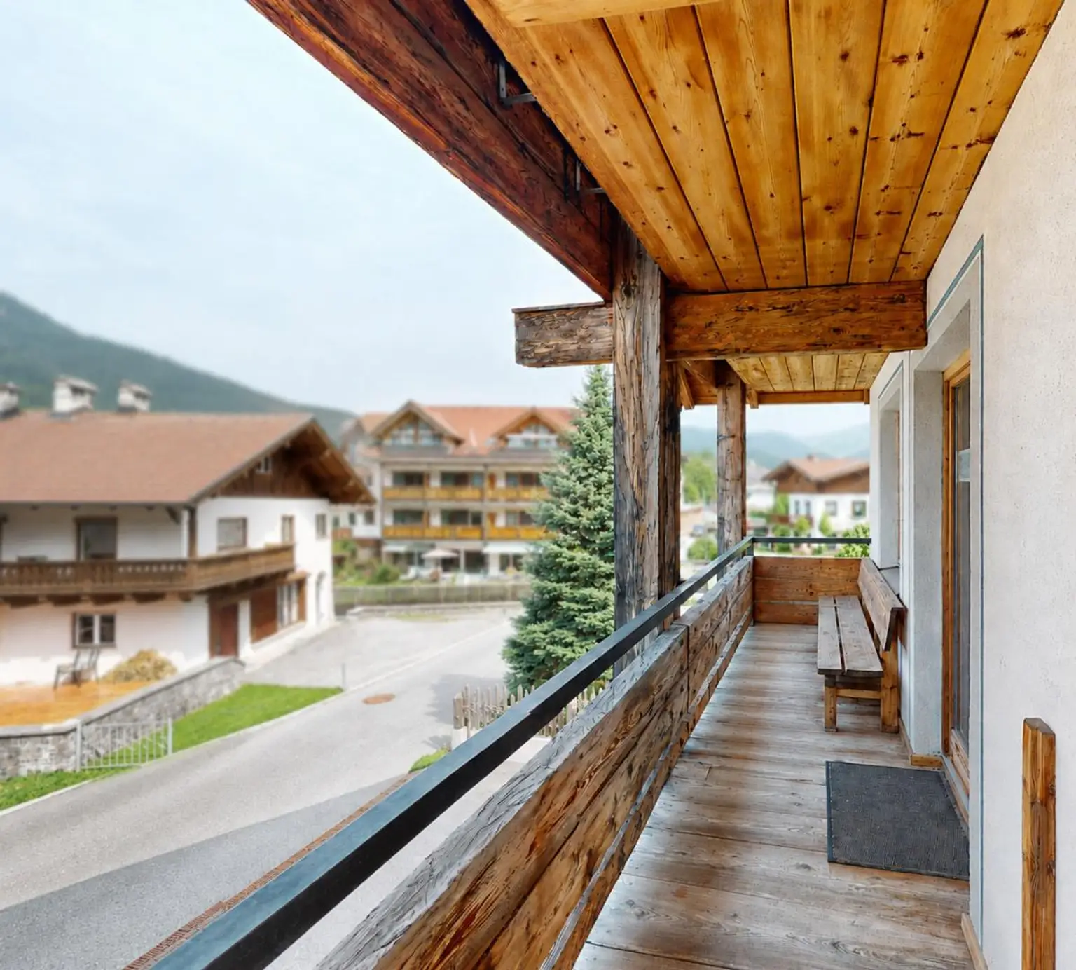 Ehrwald - Haus - OG Balkon weich