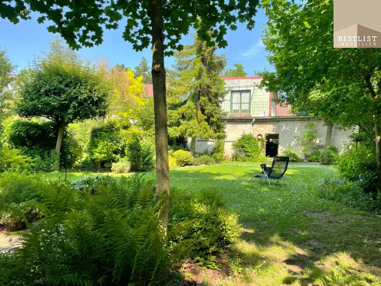 Sanierungsobjekt mit Traumgarten