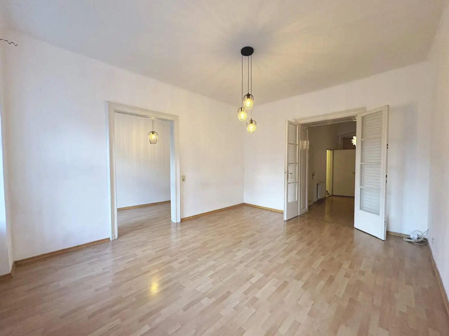 Gemütliche 2-Zimmer-Wohnung -
Parkblick - Nähe Altes AKH!