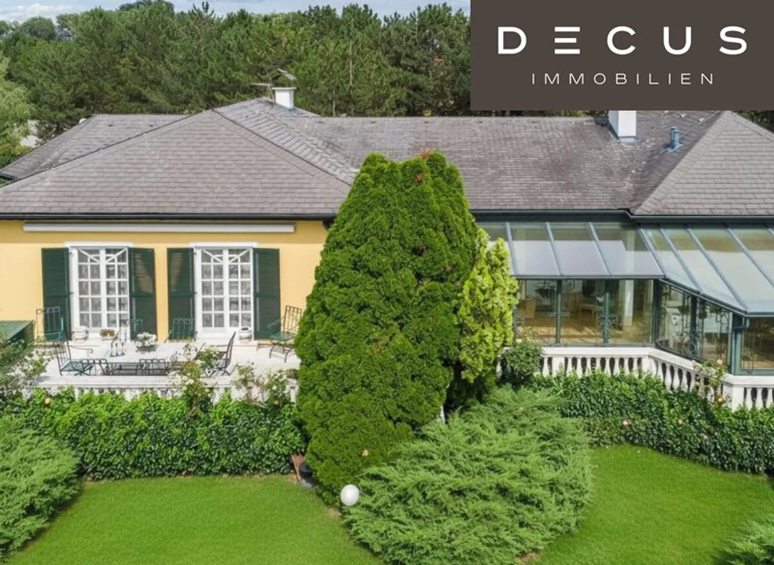 Seevilla Elisabeth | exklusiver Doppelgrund am privaten Seeresort