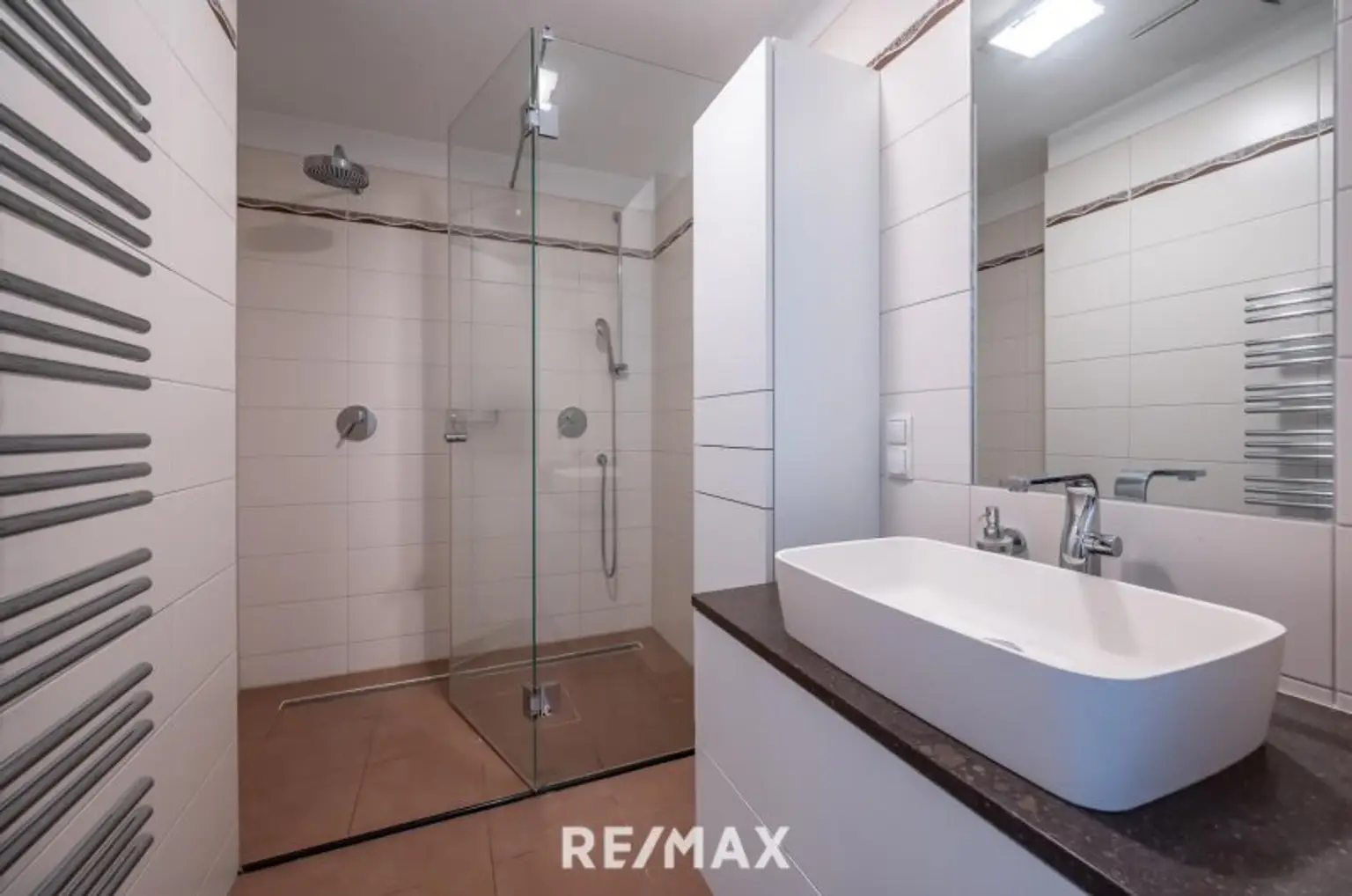Seltene Gelegenheit in Döbling! Zentrales Luxus-Penthouse mit vier Dachterrassen und Pool
