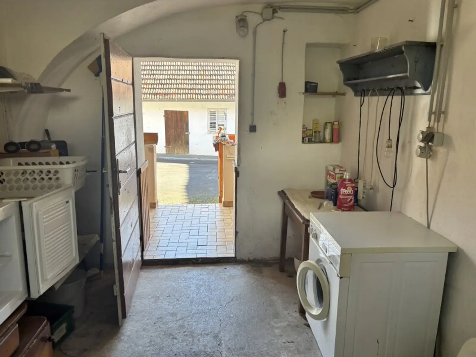 ** CHARMANTES ORIGINAL **  Olbendorf - gepflegter Vierkanthof in Ortslage mit ca. 1470 m2 Eigengrund !!