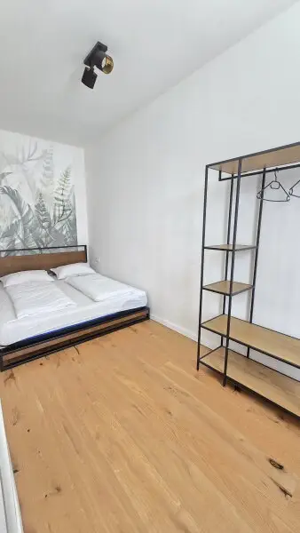Schöne 3 Zimmer Wohnung, komplett Neu saniert vor einem Jahr