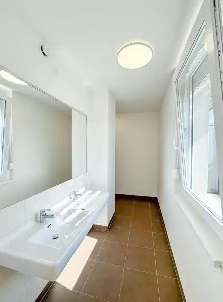 Exklusive 3-Zimmer-Maisonette mit traumhafter Terrassenfläche im Zentrum von Schwechat