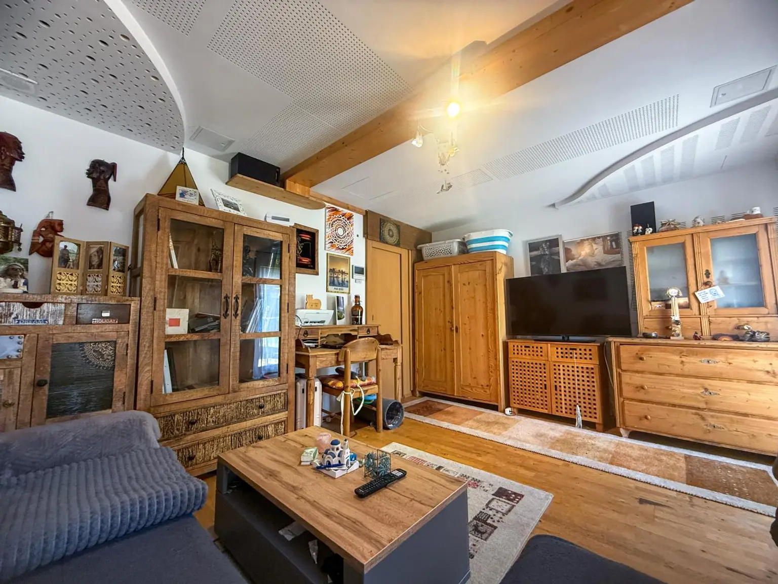 *** kleines gemütliches, möbliertes Häuschen mit Gartenparadies in der Waldrandsiedlung, mit Photovoltaik, Brunnen, Sauna, Garage, Carport,….. ***