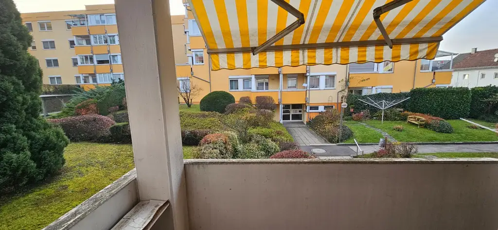 4- Zimmer Wohnung mit Balkon in urbaner Lage!