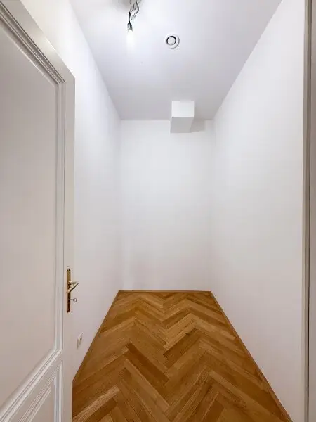 Exklusives 4-Zimmer-Altbaubüro mit Blick auf das Hotel Imperial – Kärntner Ring, 1010 Wien