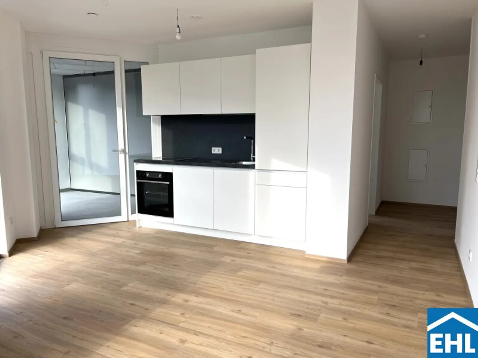 ++ERSTBEZUG++ Hochwertige 1-Zimmer-Wohnung mit Einbauküche
