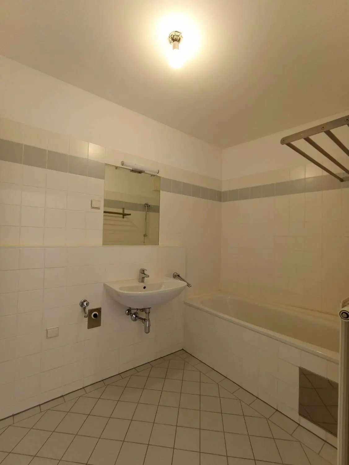 Helle, super geschnittene 2-Zimmer-Wohnung im 4.Bezirk!