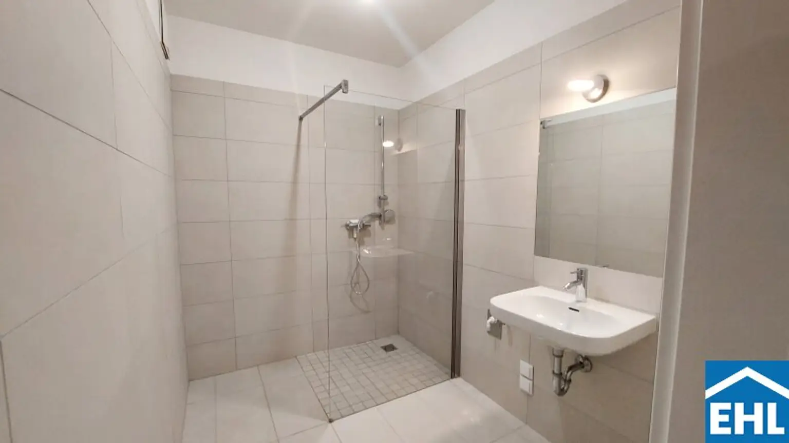 Tolle 2 Zimmerwohnung mit eigenem Dachgarten! Nahe dem WU Campus und Wiener Prater!