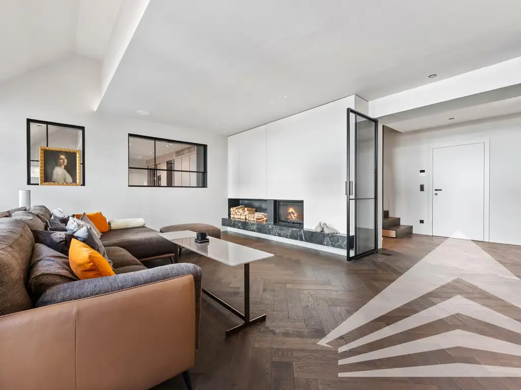 Herrenstraße Acht: Design-Penthouse in allerbester Innenstadtlage!