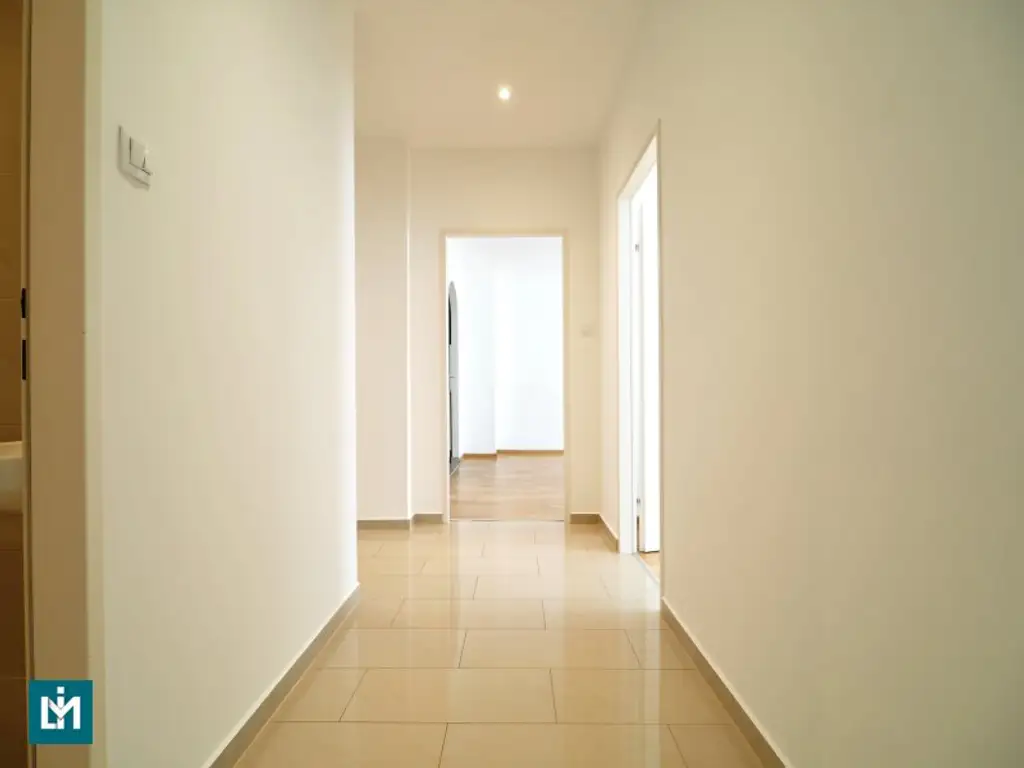 NEUWERTIGE 3 - ZIMMER WOHNUNG / NÄHE SCHLOSS BELVEDERE