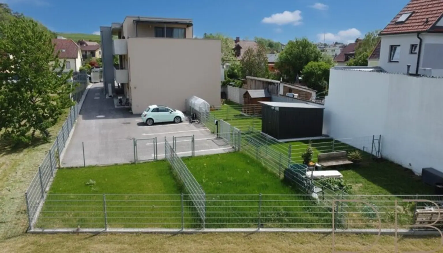 Erstbezug! Barrierefreie 3 Zimmer Wohnung mit eigenem Gartenabteil, Balkon und Stellplatz! Betriebskosten INKLUSIVE Heizkosten!