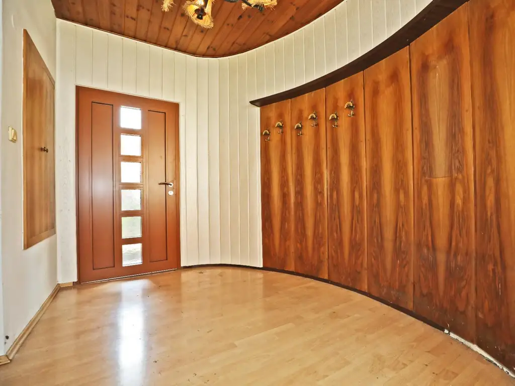 Haus auf Mietkaufvariante - Schönes ebenes Grundstück - 135m2 Wfl. - Vollkeller mit Garage - große Terrasse