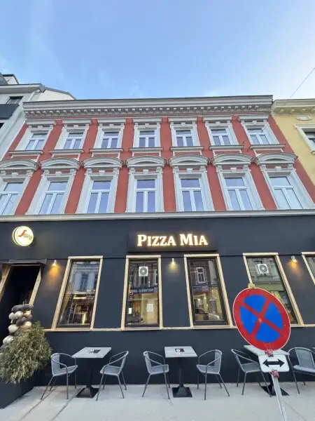 Anlagepaket mit 5 Geschäftslokale & 1 Wohnung – stabile Mieteinnahmen – attraktive Rendite 5,25%