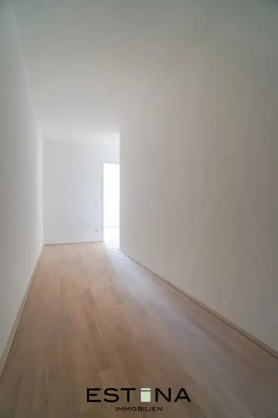 Elegante Wohnung mit Balkon - Kirschblütenpark