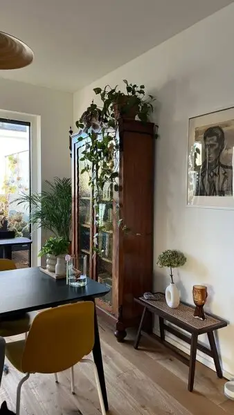 Stylische möblierte Wohnung mit Terrasse in einem sanierten Altbau (2022) nahe U4/U6 Längenfeldgasse