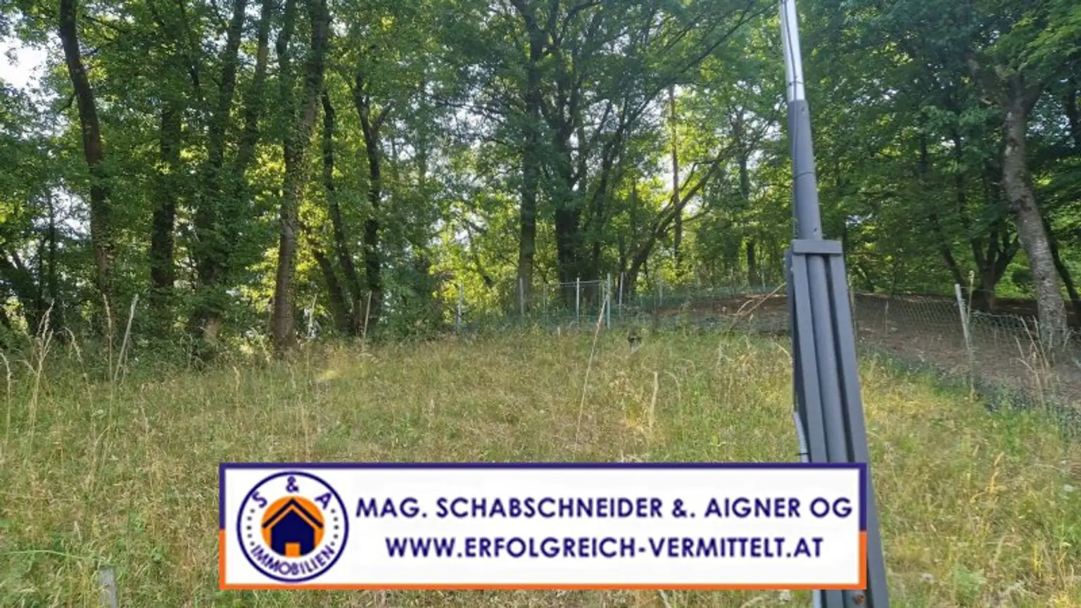 zugehöriger Garten in Steillage