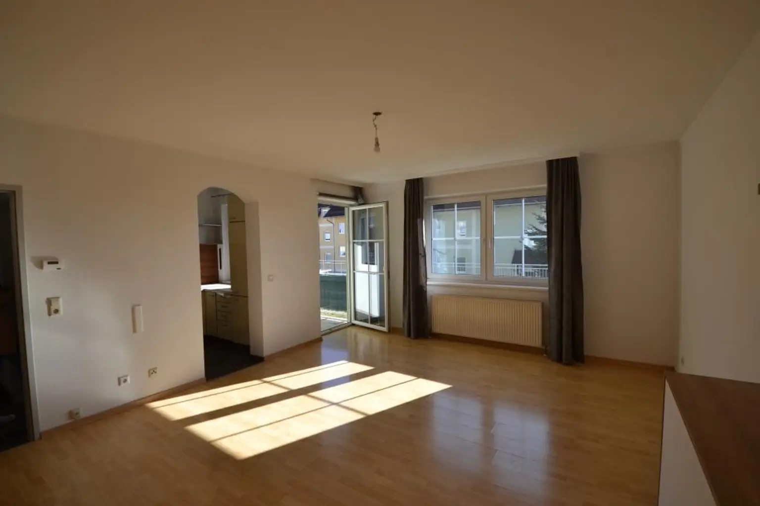 Helle & ruhige Wohnung mit Gemeinschaftsgarten
