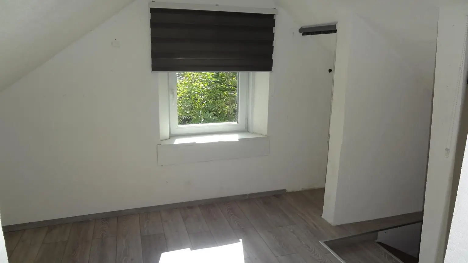 OG - Stiegenaufgang - Durchgangszimmer