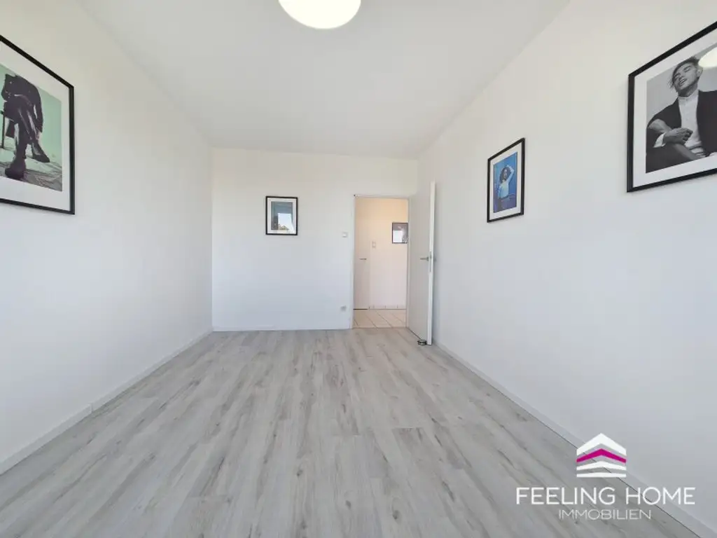 Frisch renoviert & bezugsfertig: 3-Zimmer-Perle mit Schlossnähe & Parkähnlichen Innenhof!