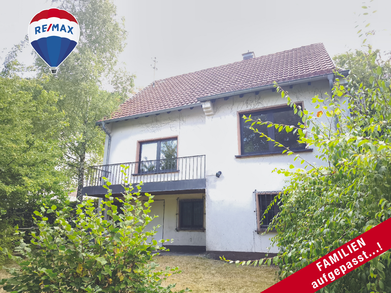 Gut aufgeteiltes Einfamilienhaus mit CHARME  + SCHÖNEM Garten in ZENTRUMSNAHER Lage...!