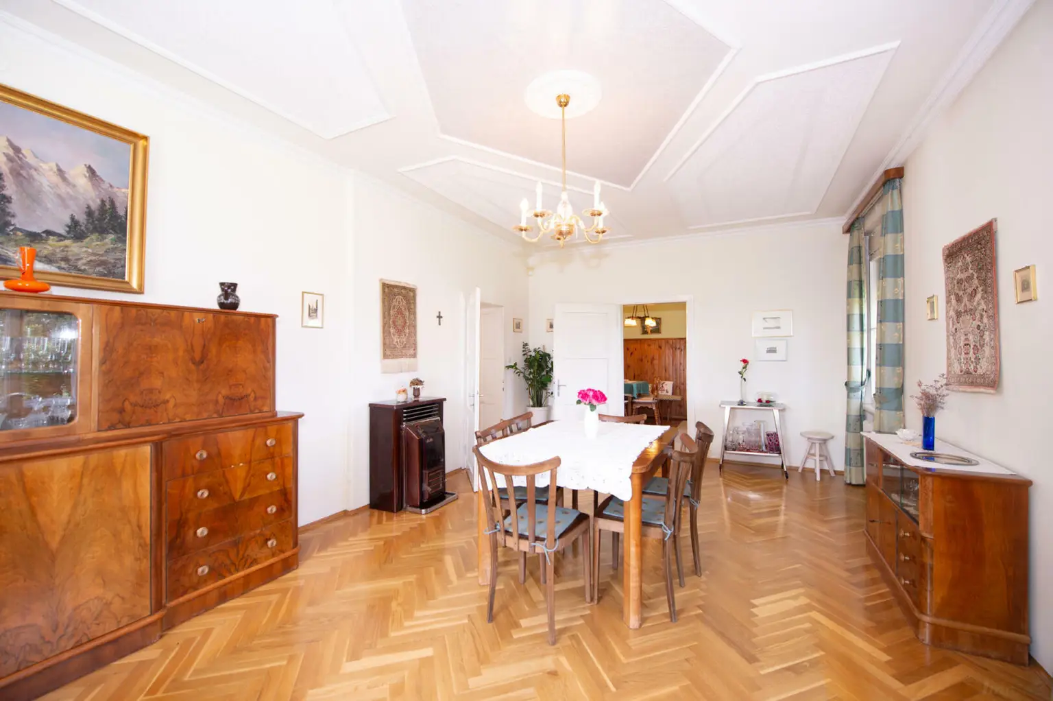 Ein Anwesen voller Möglichkeiten – großzügiges Haus mit Traumgrundstück