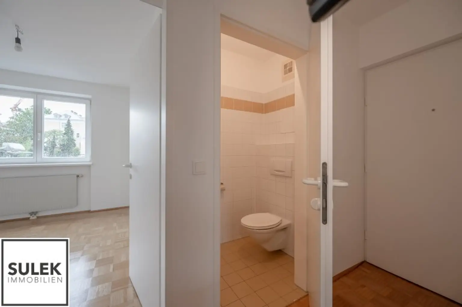 großzügige gut aufgeteilte 2 Zimmer Wohnung im 2.OG // Nähe Johann-Nepomuk-Vogl-Platz // ab sofort