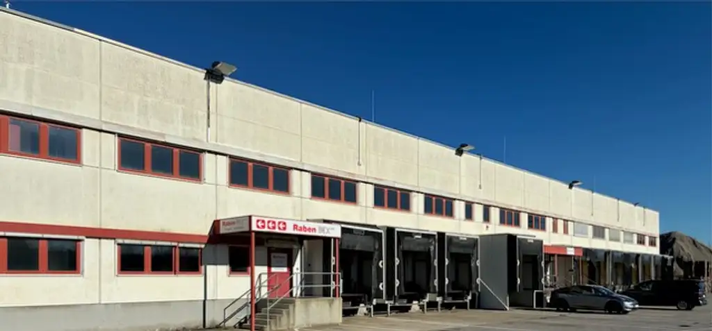 Produktion / Logistik / Büro an der S33 bei St. Pölten