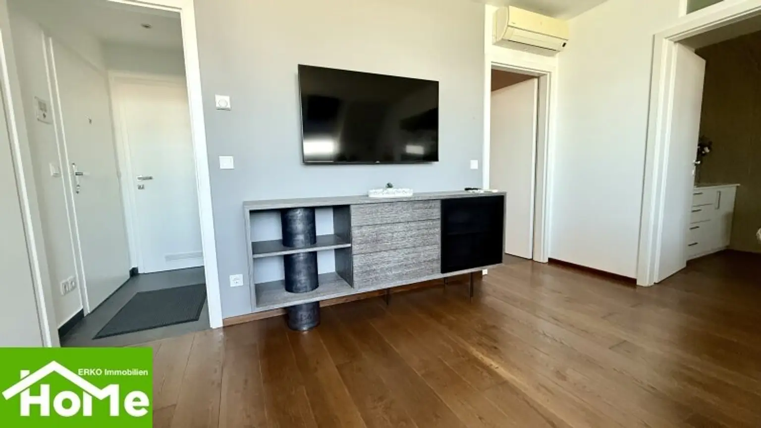 Moderne Dachwohnung auf 2 Etagen und 26m2 Terrasse