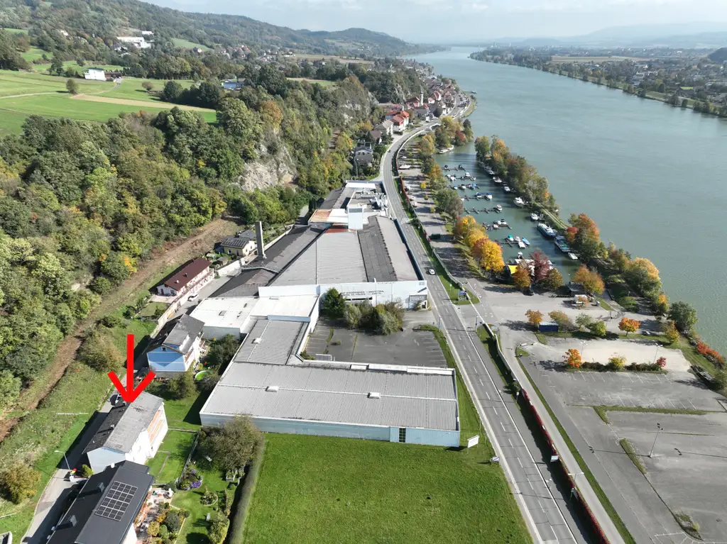 Haus mit 2 Einheiten und Donaublick