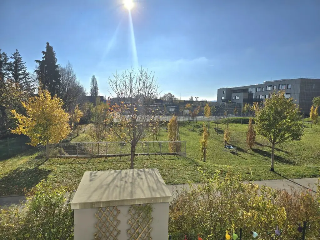 "U1 & Therme gleich ums Eck – moderne Gartenwohnung in Oberlaa"