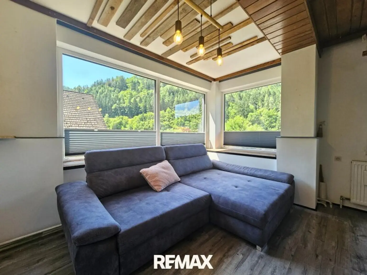 Couch - Platzerl mit idyllischem Ausblick