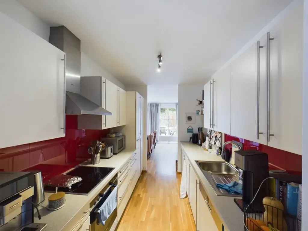 Charmantes Reihenhaus in Laab im Walde – 7 Zimmer, Garten und Garage! Ab € 1.311,--Kreditrate/Monate!!!!