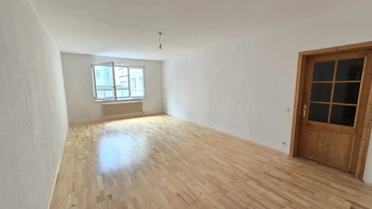 Schöne Neubau- Wohnung, 3 Zimmer