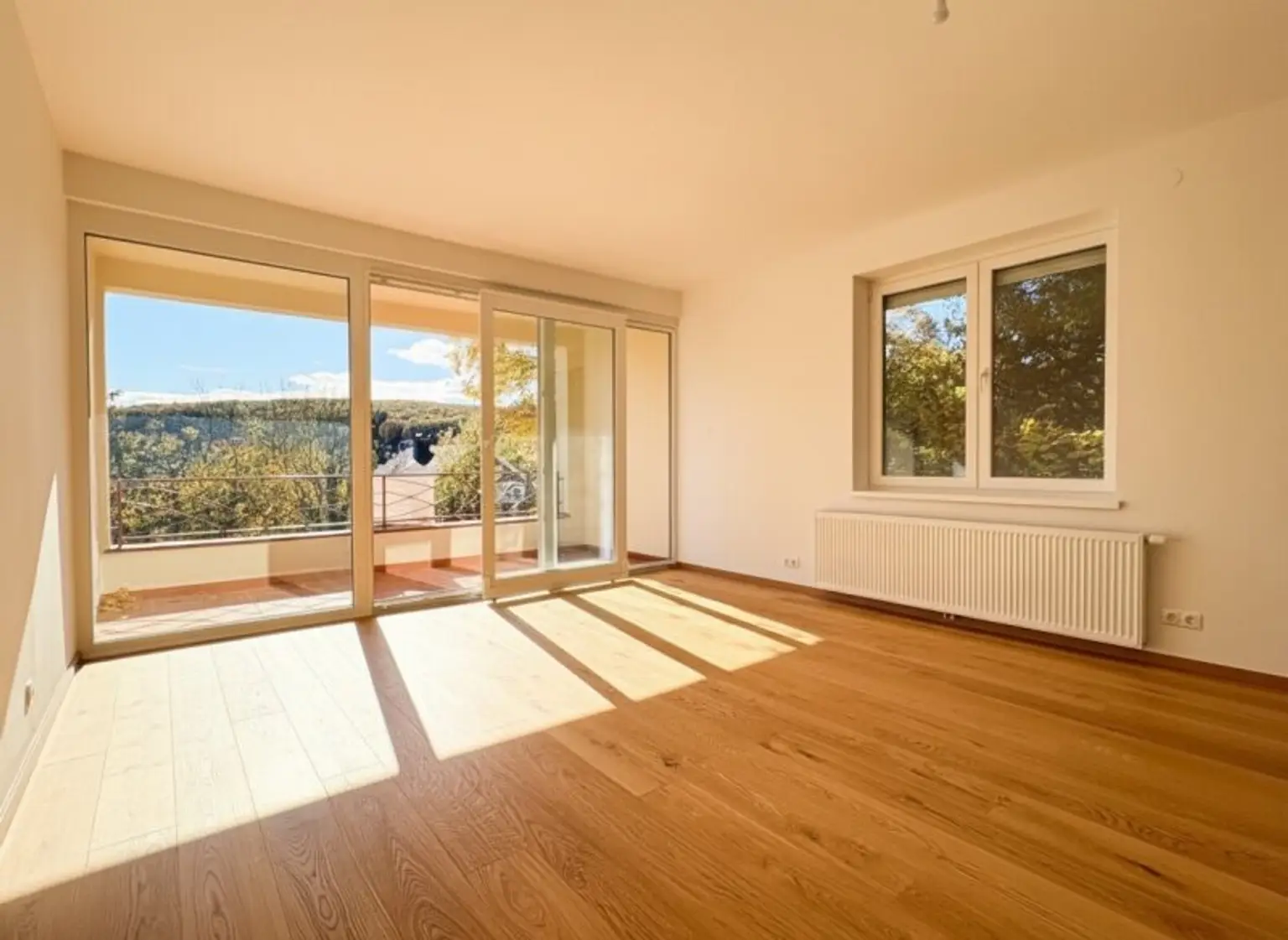 EINE DER SCHÖNSTEN LAGEN WIENS! SALMANNSDORFER ERSTBEZUG MIT 4 ZIMMERN UND GARAGE