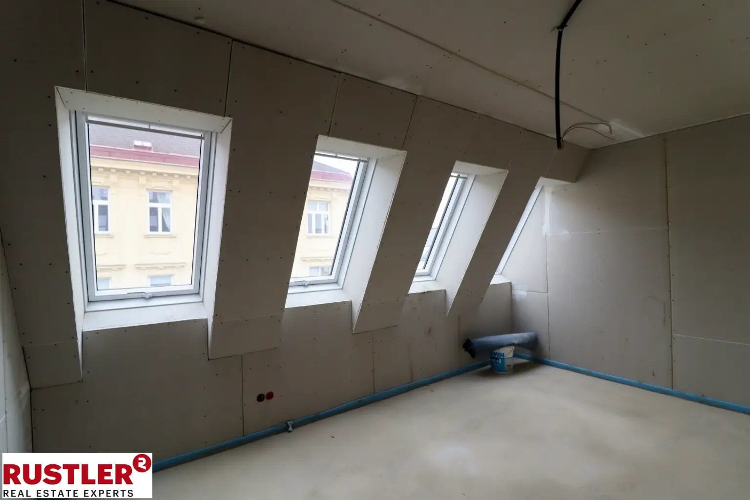 Altbaurenaissance mit Dachgeschossausbau- Nähe Kutschkermarkt