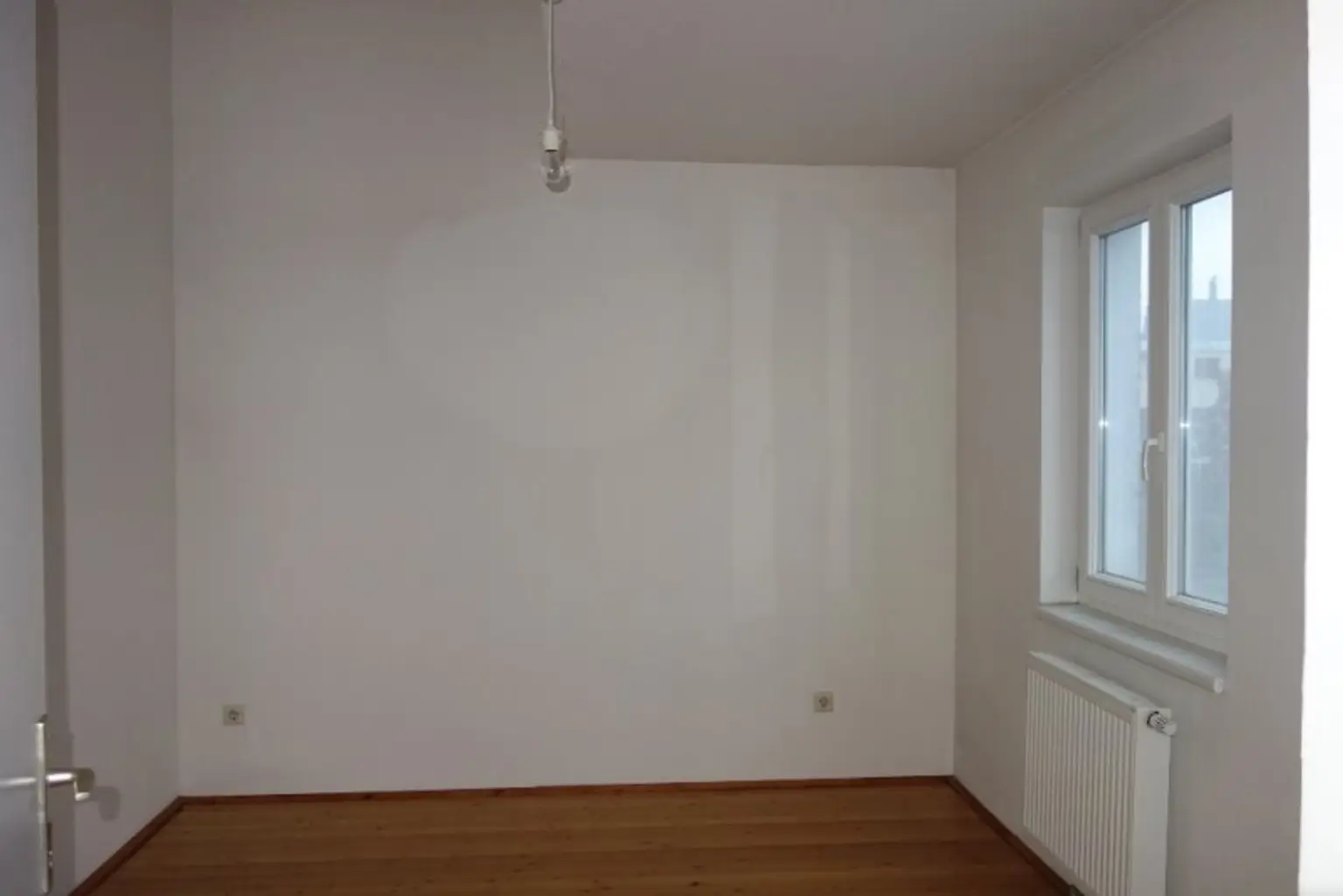 Charmante 64,70m2 DACHWOHNUNG mit 5,42 m2 Terrasse - Nähe U3
