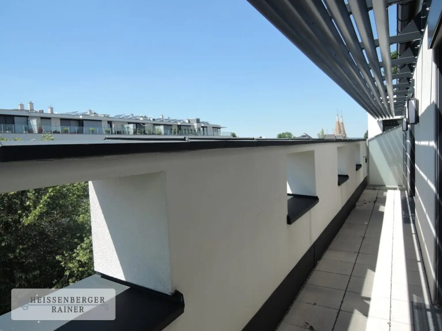 HOCHWERTIG, GROSSZÜGIG, SONNIG /// herrliche Dachterrassenwohnung /// Jacquingasse