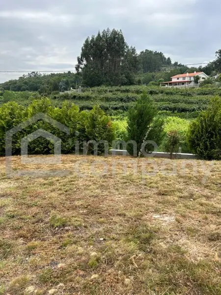 Traumvilla in Castelo de Paiva: Neuwertig, 600m², 5 Zimmer – Ihr neues Zuhause für 1,2 Mio. €!