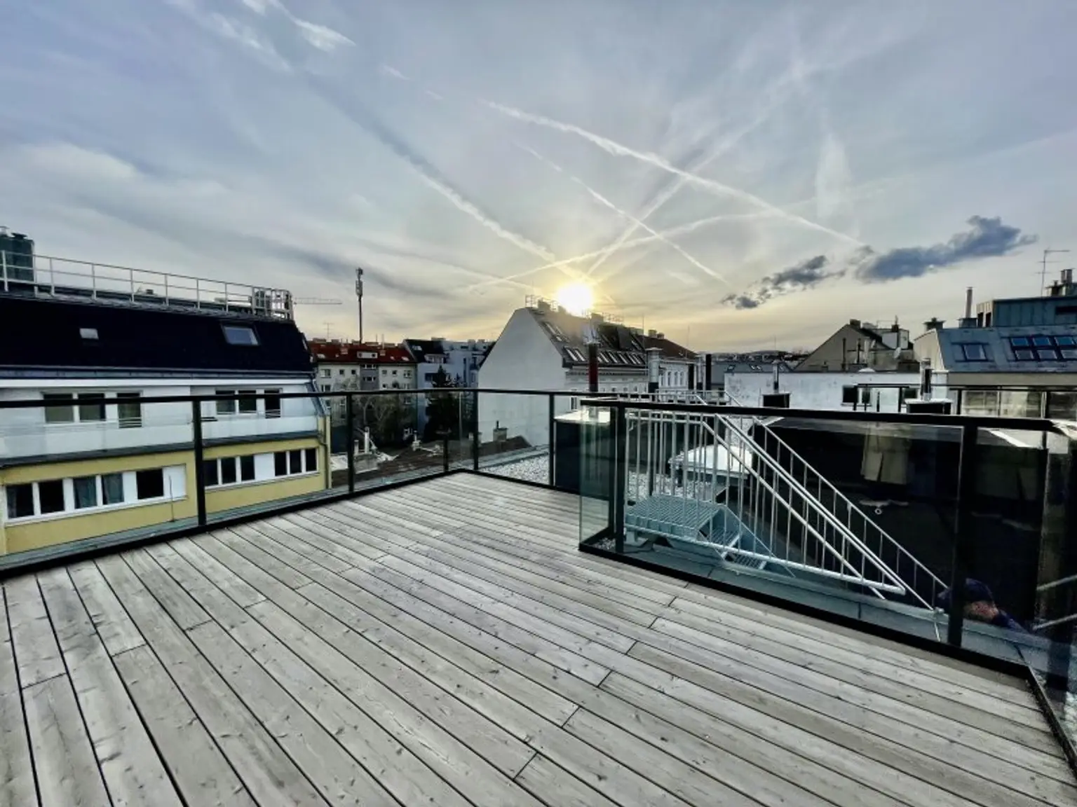 Exklusive Dachgeschosswohnung mit großzügiger Dachterrasse