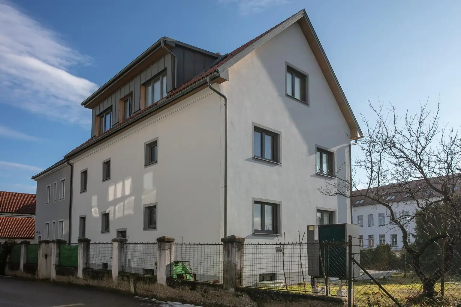 Straßenansicht
