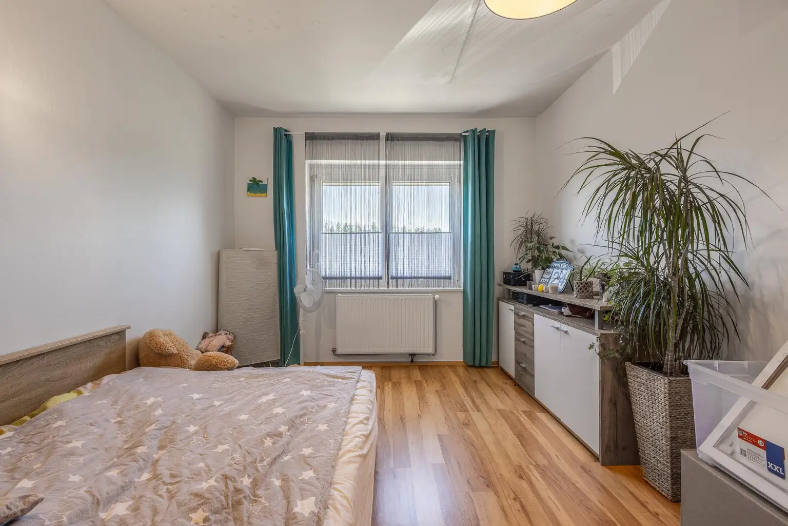 Zimmer 2 OG.