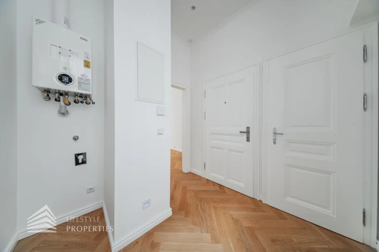 Helle Garconniere Erstbezug, Nähe Währinger Park