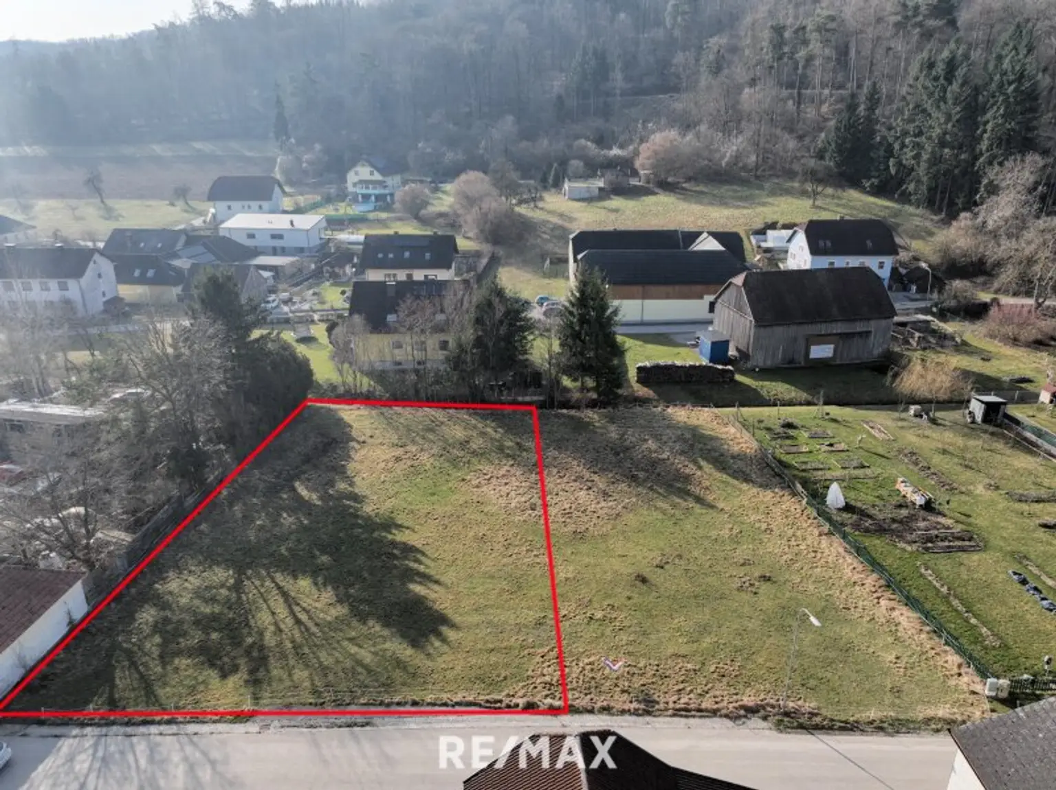 herrliches Grundstück in dörflicher Umgebung