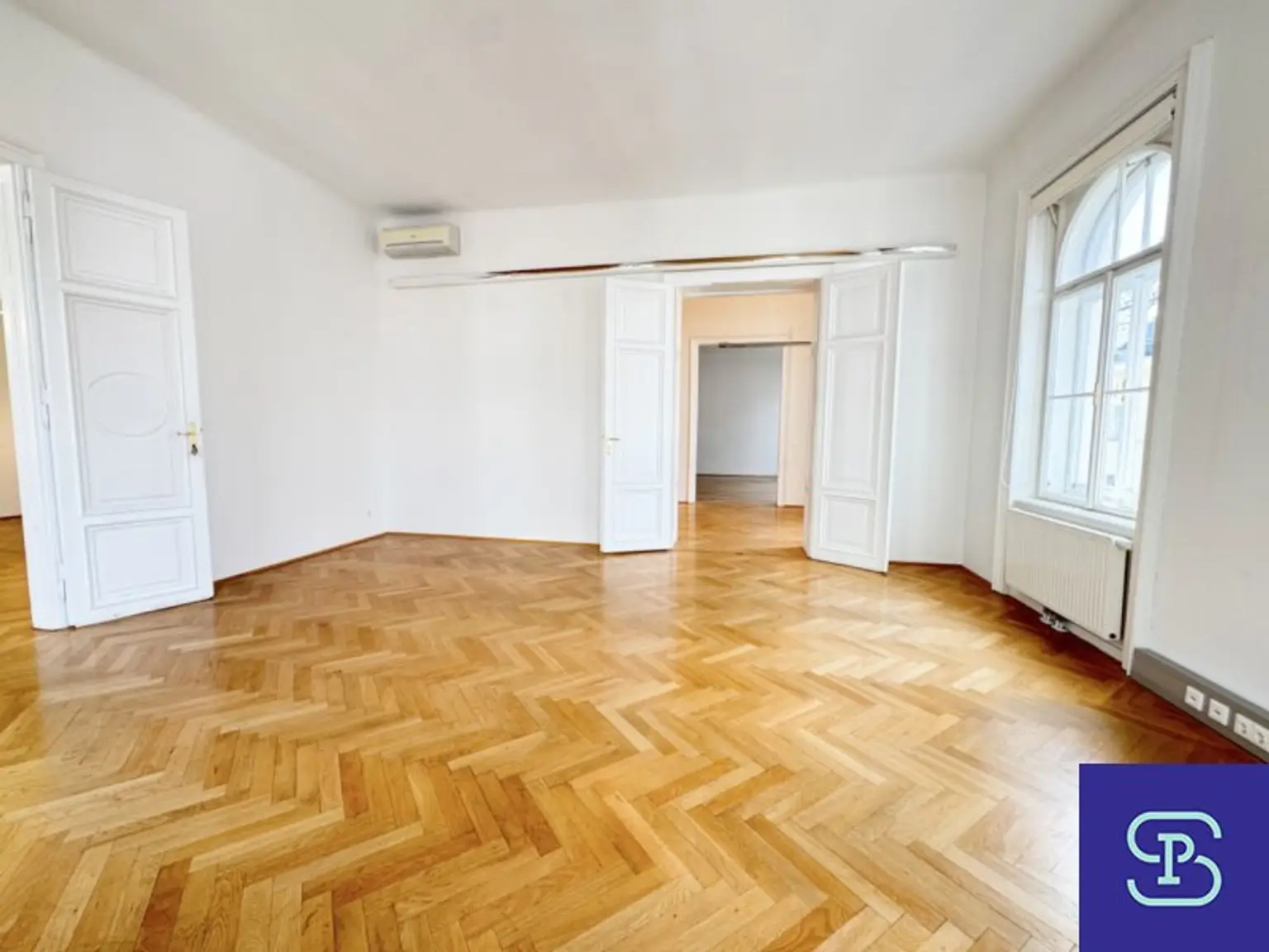 Neutorgasse: Klimatisiertes 193m² Stilaltbau-Büro mit 5 Zimmern und Lift - 1010 Wien